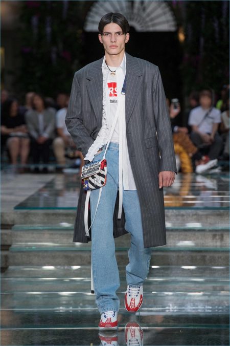 Versace Spring Summer 2019 Mens Collection 002