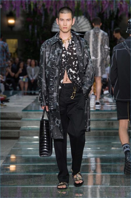 Versace Spring Summer 2019 Mens Collection 021