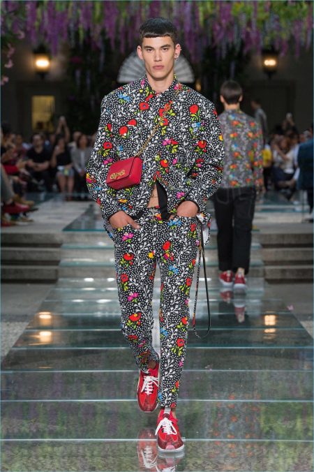 Versace Spring Summer 2019 Mens Collection 023