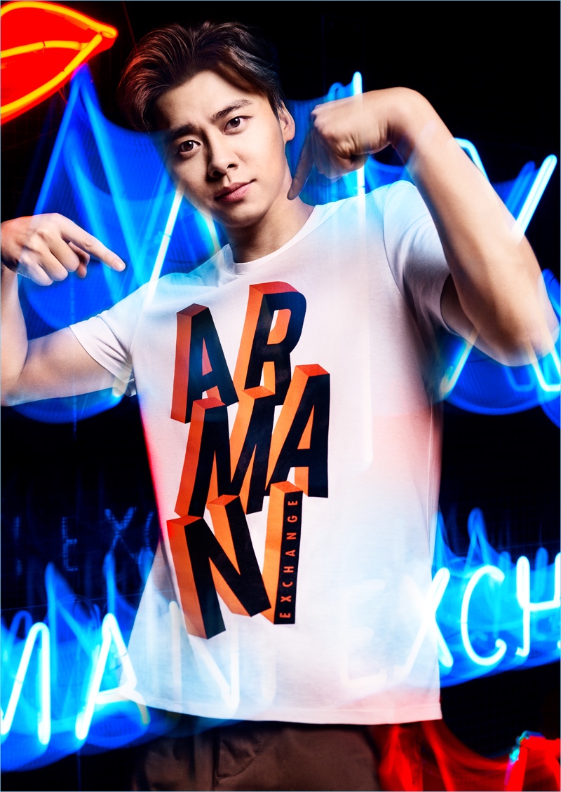 Li Yifeng fronts Armani Exchange's fall-winter 2018 campaign. » Giorgio Armani Joins Martin Garrix & Li Yifeng for Armani Exchange Fall '18 Campaign Li Yifeng fronts Armani Exchange's fall-winter 2018 campaign.