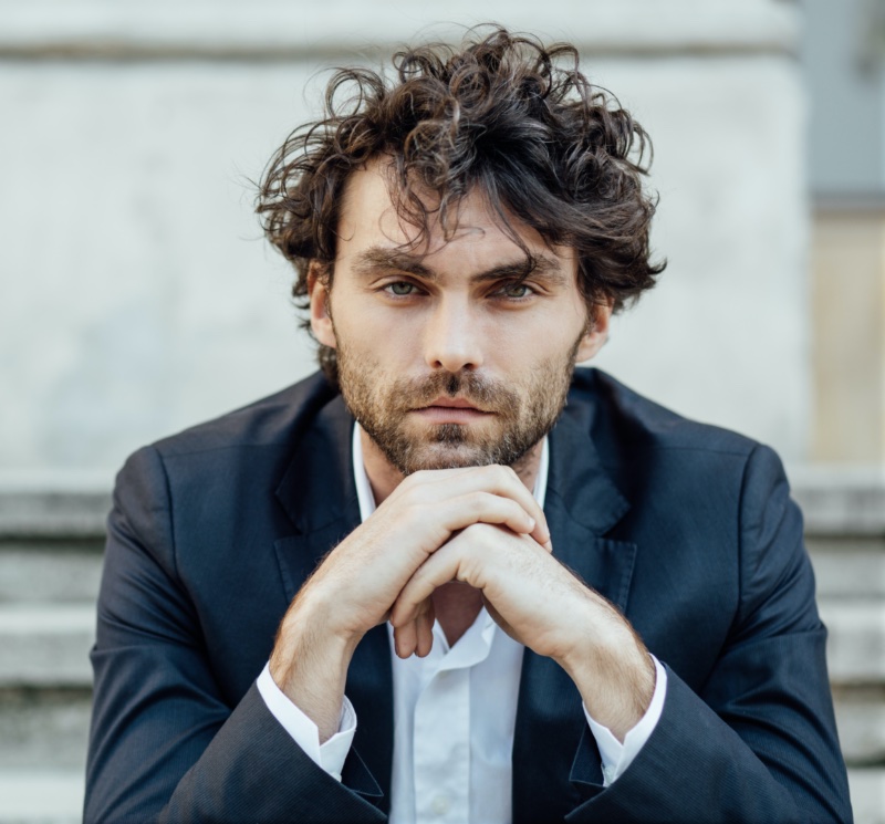 curly wavy hair man modern short stylish » Best Curly Hairstyles for Men: Natural Curls with Confidence curly wavy hair man modern short stylish