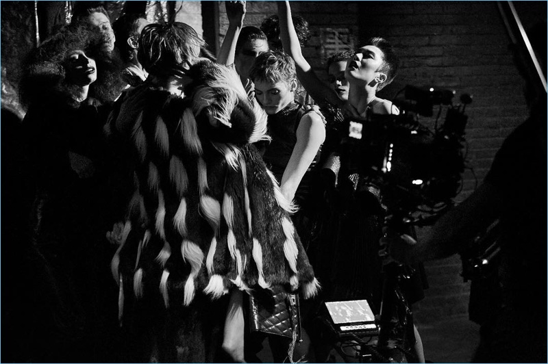 Models captured behind the scenes of Givenchy's fall-winter 2018 campaign shoot. » Night Noir: Givenchy Parties for Fall '18 Campaign Models captured behind the scenes of Givenchy's fall-winter 2018 campaign shoot.