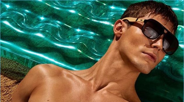 Jacob Hankin Takes to the Beach for Steve Madden Summer '18 Campaign Model Jacob Hankin soaks in the summer sun for Steve Madden's campaign.