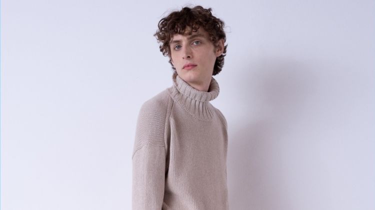 Joseph Dreams Up a Chic Vacation-Ready Spring ’19 Collection