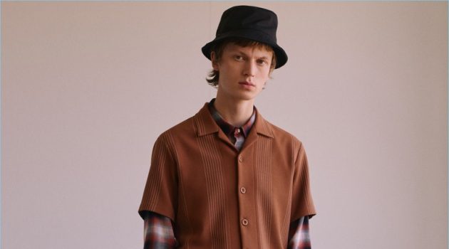 Sandro Revisits 90s Skater Style with Spring '19 Collection Sandro Revisits 90s Skater Style with Spring '19 Collection