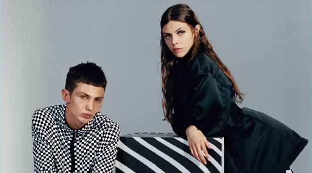Willow Barrett and Léa Julian front Versus Versace's fall-winter 2018 campaign.