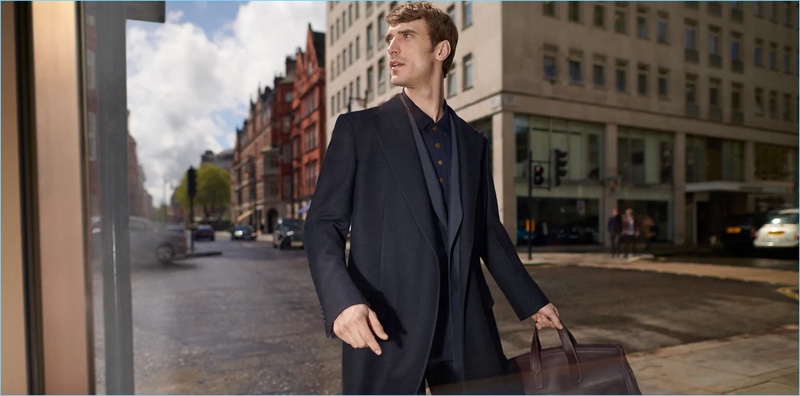 Clément Chabernaud stars in Dunhill's fall-winter 2018 campaign. » Clément Chabernaud Embraces Modern Gentleman Style for Dunhill Fall '18 Campaign Clément Chabernaud stars in Dunhill's fall-winter 2018 campaign.
