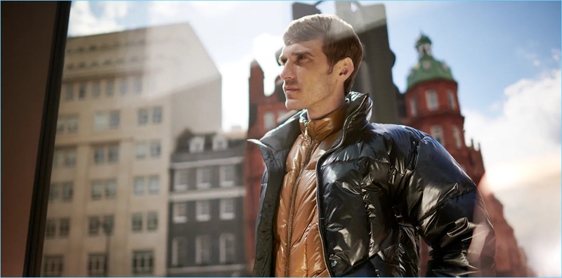 Embracing a sporty look, Clément Chabernaud fronts Dunhill's fall-winter 2018 campaign. » Clément Chabernaud Embraces Modern Gentleman Style for Dunhill Fall '18 Campaign Embracing a sporty look, Clément Chabernaud fronts Dunhill's fall-winter 2018 campaign.