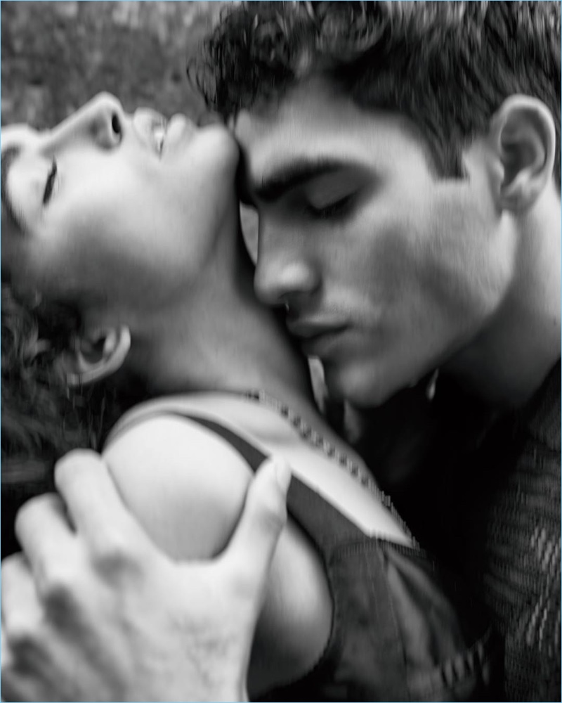 Jhonattan Burjack Kissing Dolce Gabbana 002