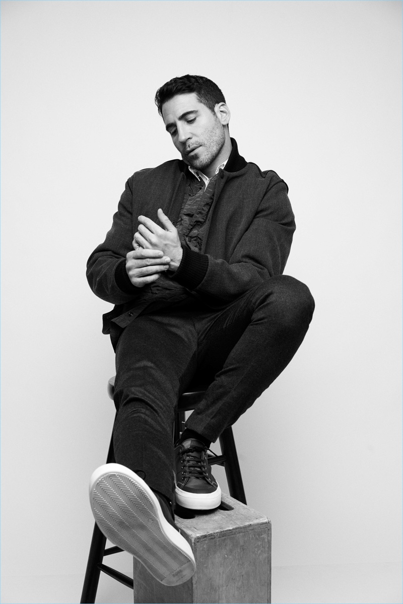 Connecting with Life and Style México, Miguel Angel Silvestre dons a look from BOSS.