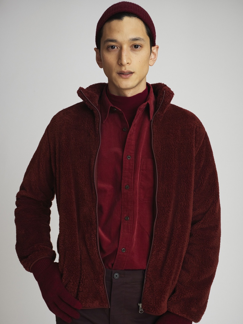 Hideki Asahina dons a monochromatic number in burgundy from UNIQLO.