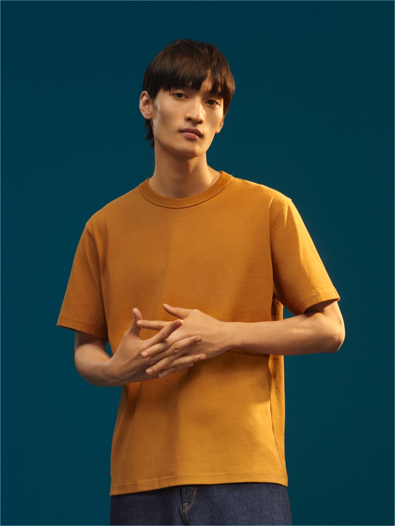 Ye Xiang dons a casual tee from Uniqlo U's fall-winter 2018 collection.