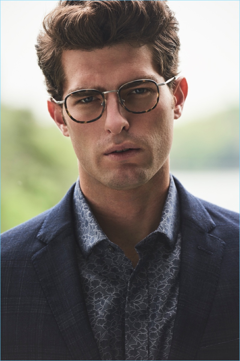 Donning eyewear, Paolo Anchisi fronts Vince Camuto's fall-winter 2018 men's campaign.