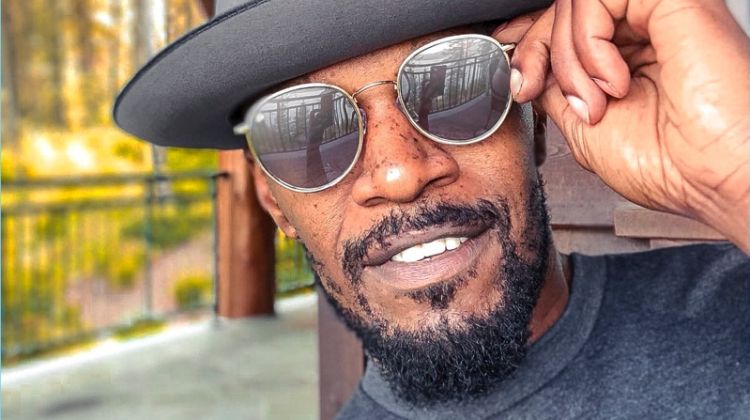 Jamie Foxx is Selfie Ready in Privé Revaux Sunglasses Campaign