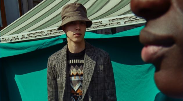 Paolo Pecora Milano Captures Street Style for Fall '18 Campaign Cohen Pinko appears in Paolo Pecora's fall-winter 2018 campaign.