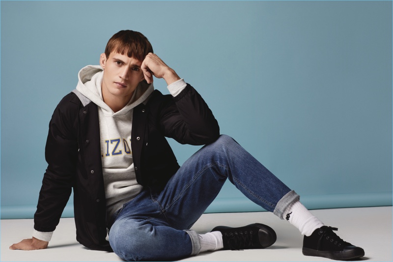 Model Julian Schneyder sports a look from Primark's fall-winter 2018 collection.