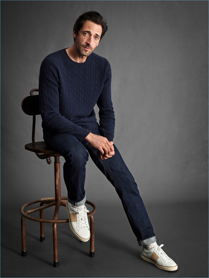 Playing it casual, Adrien Brody wears selvedge denim jeans for Mango Man's fall-winter 2018 campaign.