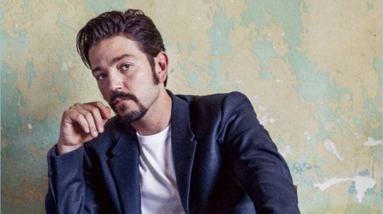 Diego Luna 2018 Life and Style Mexico 005