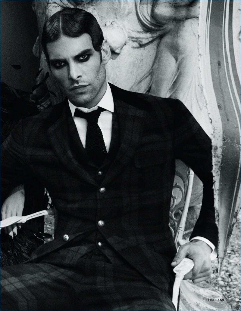 Jon Kortajarena 2018 Elle Russia 002