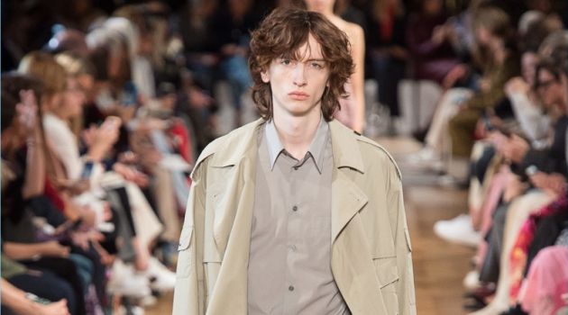 Stella McCartney Delivers Soft Hues & Relaxed Tailoring for Spring '19 Benno Bulang wears a look from Stella McCartney's spring-summer 2019 men's collection.