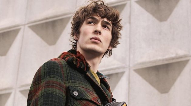 Dylan Fender Steps Out for Bottega Veneta Cruise '19 Campaign Dylan Fender stars in Bottega Veneta's cruise 2019 campaign.