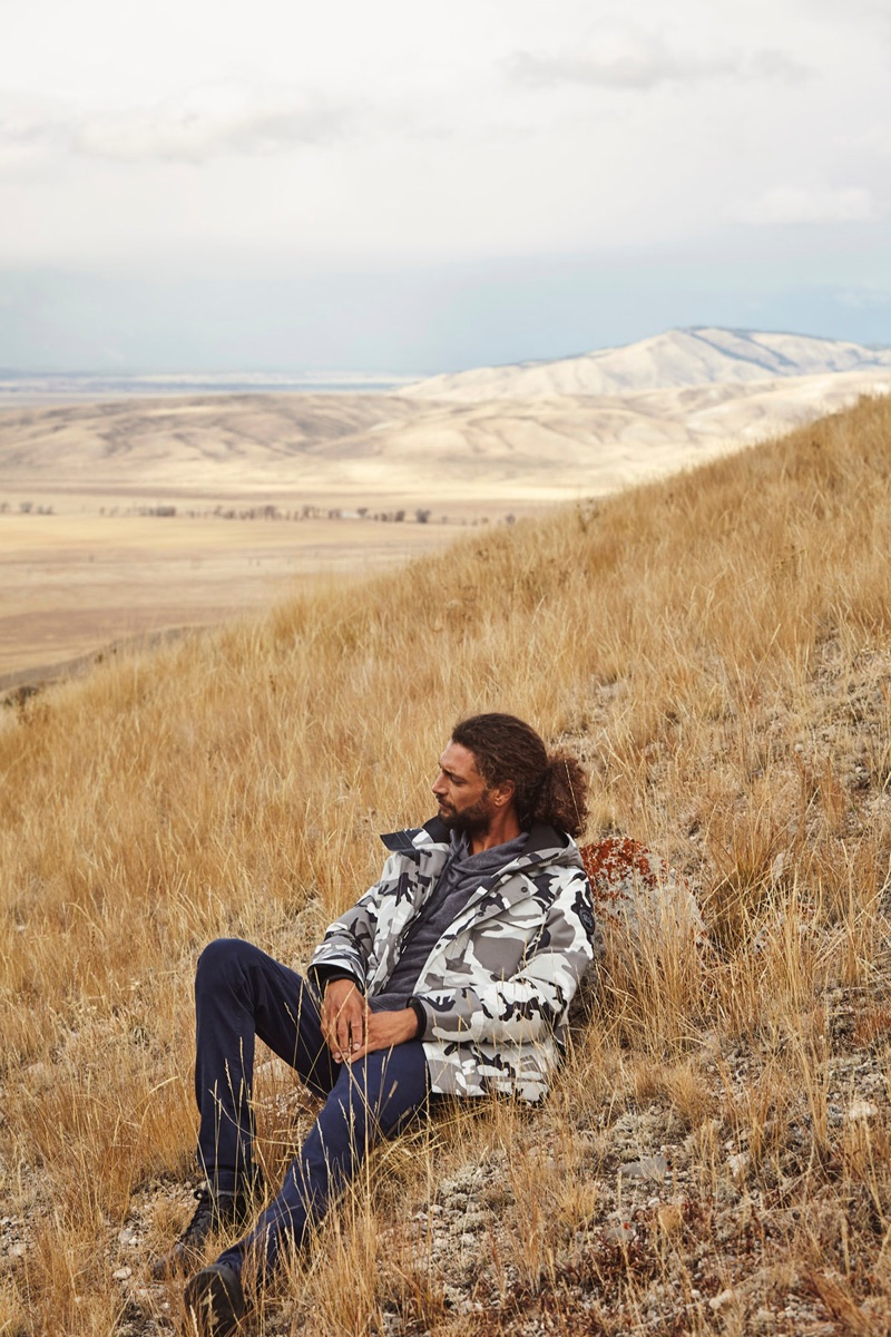 Embracing a camouflage print, Steven wears a Canada Goose Maitland Camouflage Down-Filled Tech-Piqué Parka.