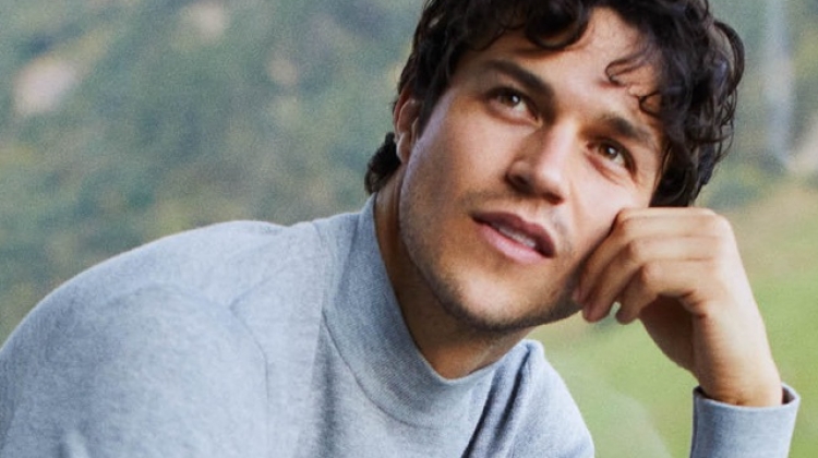 H&M Unveils Sleek Knitwear Guide
