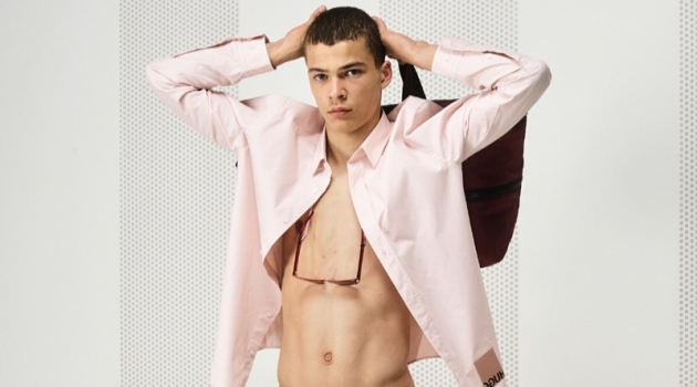 HUGO Juxtaposes Sporty Style & Tailoring for Spring '19 Collection HUGO Juxtaposes Sporty Style & Tailoring for Spring '19 Collection