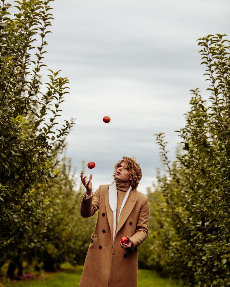 Jordan Barrett 2018 VMAN 014