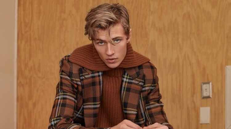 Lucky Blue Smith 2018 Vogue Man Arabia 003