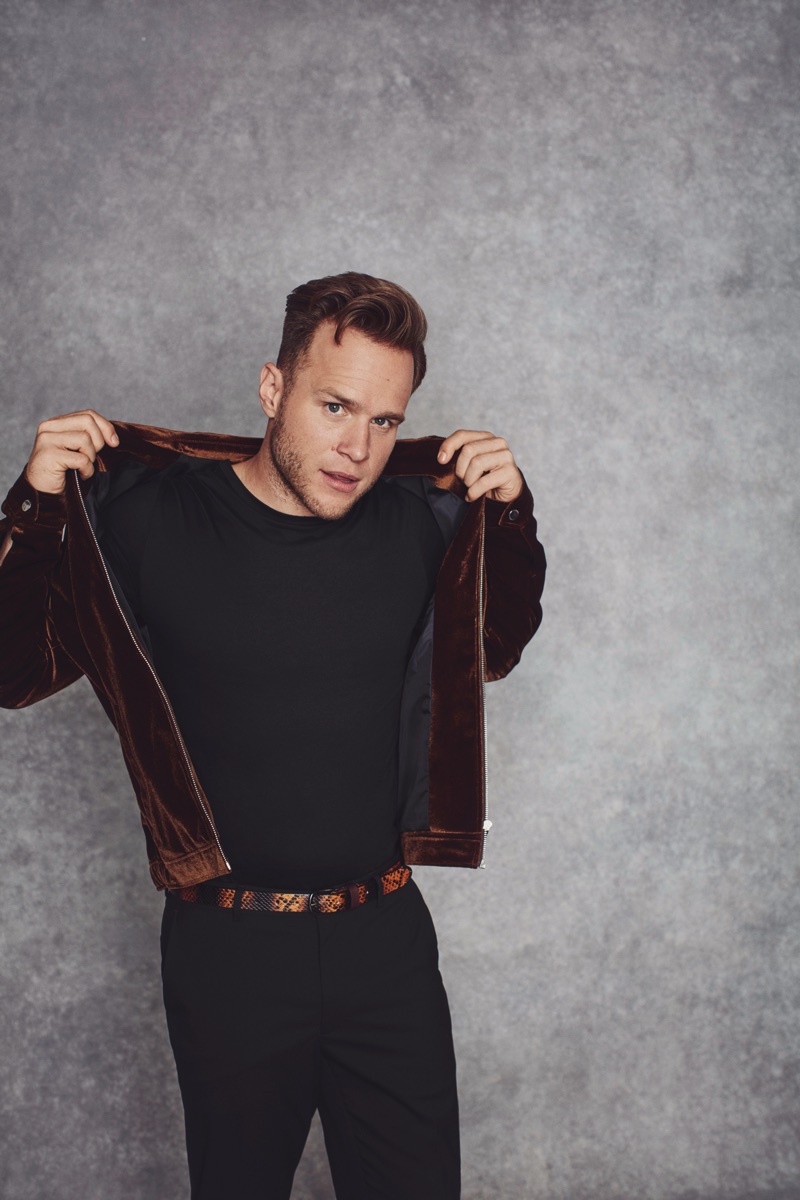 Making a lux fall statement, Olly Murs sports a velvet Harrington jacket with a simple tee from his River Island collaboration.