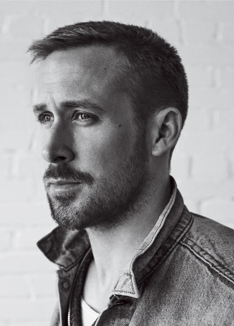 Actor Ryan Gosling wears his own Levi's denim jacket.