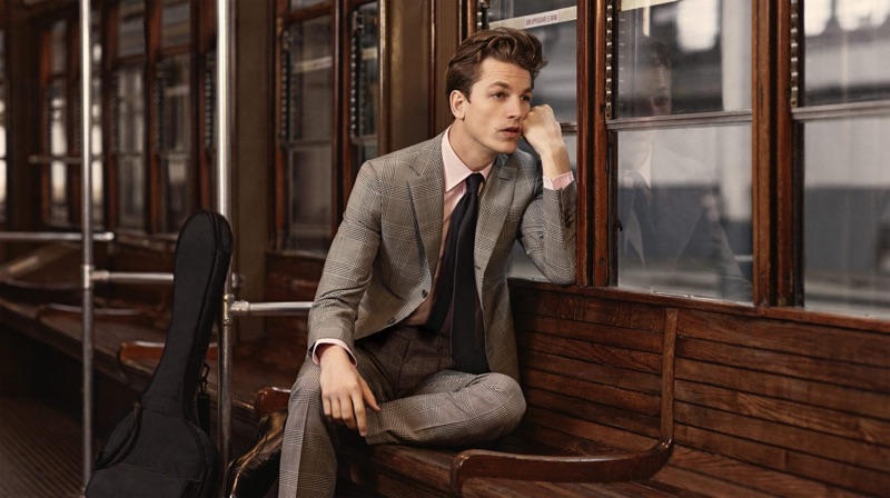 An elegant vision, Hugo Sauzay fronts Vitale Barberis Canonico's fall-winter 2018 campaign.