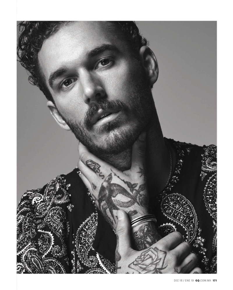 David Alexander Flinn 2018 GQ Mexico 003