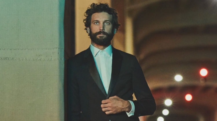 East Dane Does Effortless Holiday Style