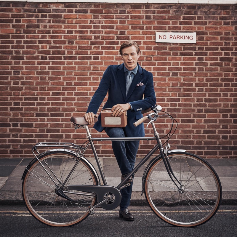 Hackett London taps model Jules Raynal to front its fall-winter 2018 campaign.