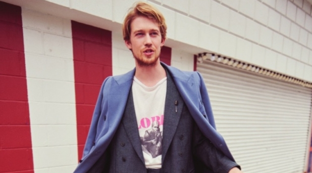 Joe Alwyn Heads to Coney Island with Esquire, Talks 'Mary, Queen of Scots' Joe Alwyn Heads to Coney Island with Esquire, Talks 'Mary, Queen of Scots'