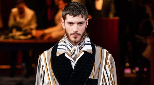 Dolce & Gabbana Revisits Old Glamour with Fall '19 Collection Dolce & Gabbana Revisits Old Glamour with Fall '19 Collection