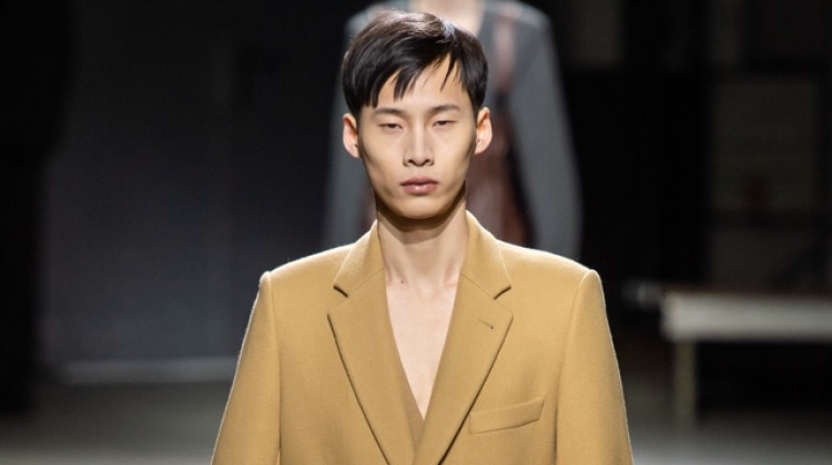 Dries Van Noten Fall Winter 2019 Menswear 024