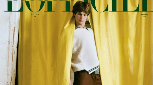 Felix Gesnouin is the Center of Attention for L'Officiel Hommes España Felix Gesnouin is the Center of Attention for L'Officiel Hommes España