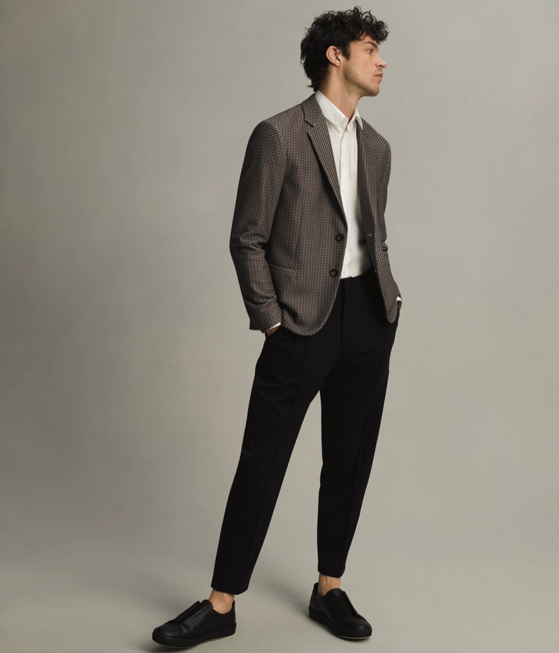 A smart vision, Miles McMillan sports a Giorgio Armani sport coat, dress shirt, and slim trousers. » A Fine Line: Miles McMillan Dons Giorgio Armani for Barneys A smart vision, Miles McMillan sports a Giorgio Armani sport coat, dress shirt, and slim trousers.