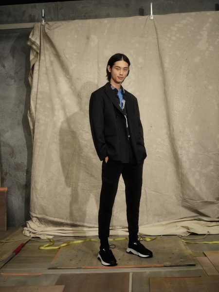 Hugo pre fall 2019 mens collection lookbook 004