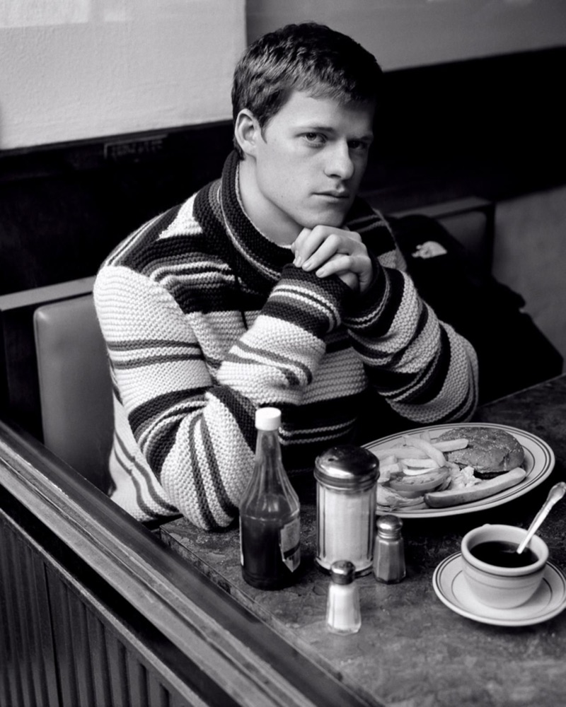 Grabbing a bite to eat, Lucas Hedges wears a Gucci sweater.