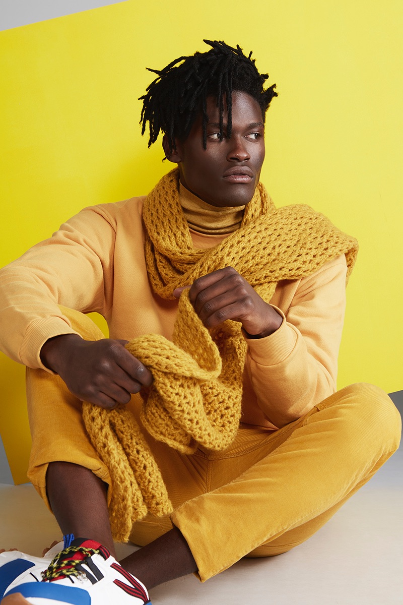 Monochrome 2019 Fashionisto Exclusive 010 Jason wears scarf Anonyme Designers, sweatshirt Drykorn, trousers Adidas, turtleneck, and sneakers Zara.