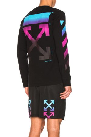OFF-WHITE Diagonal Gradient Long Sleeve Tee in Black. - size L (also in ) OFF-WHITE Diagonal Gradient Long Sleeve Tee in Black. - size L (also in )