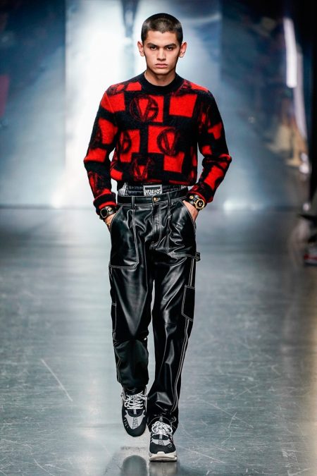 Versace Fall Winter 2019 Mens Collection 004