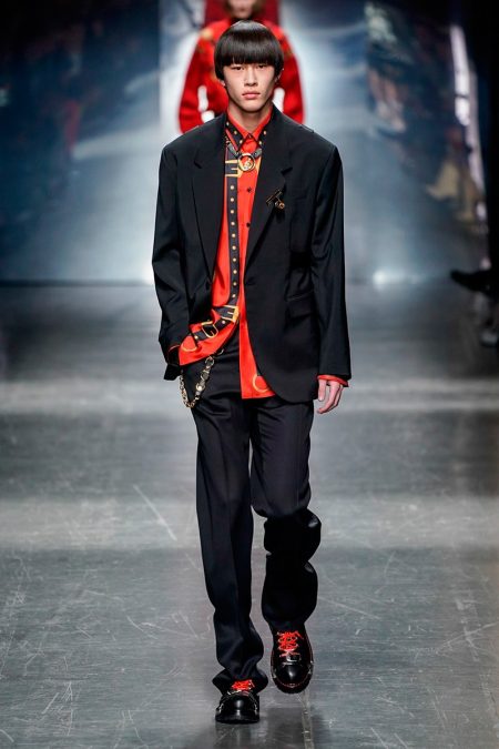 Versace Fall Winter 2019 Mens Collection 009