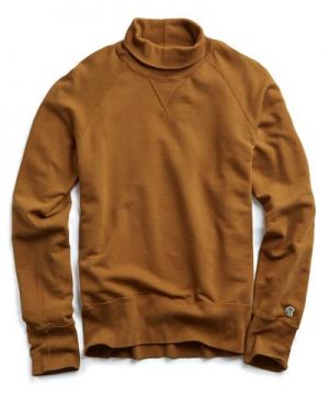 Champion Turtleneck Sweatshirt in Chestnut Champion Turtleneck Sweatshirt in Chestnut