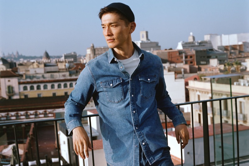 Connecting with H&M, Daisuke Ueda sports a denim shirt.