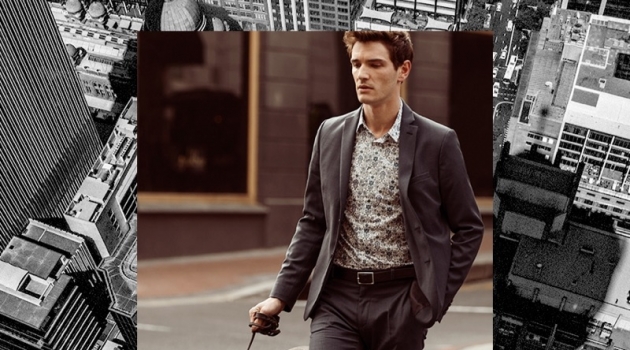 Julien Sabaud Heads Down Under with IKKS for Spring '19 Julien Sabaud dons a sleek look from IKKS' spring-summer 2019 collection.